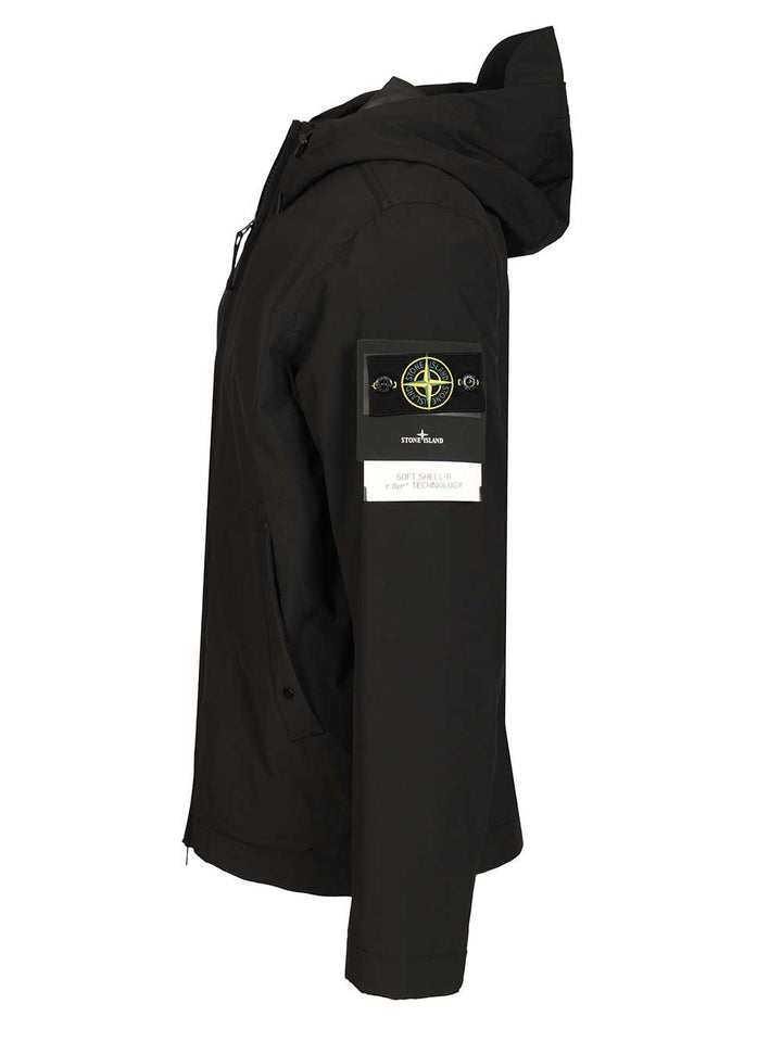 Stone Island Soft Shell-R E.Dye® Jacket Giacche - Nero | 04578fe6f8da4bf64ddd49861455c2469fcd9c0d