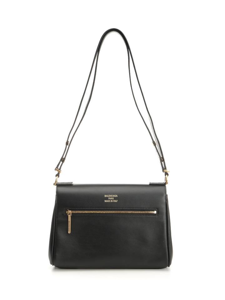 Balenciaga Flap Bel Air Shoulder Bags - Nero | 3de0a4bb64672a60e61c9656376dad6f2bc5fca2
