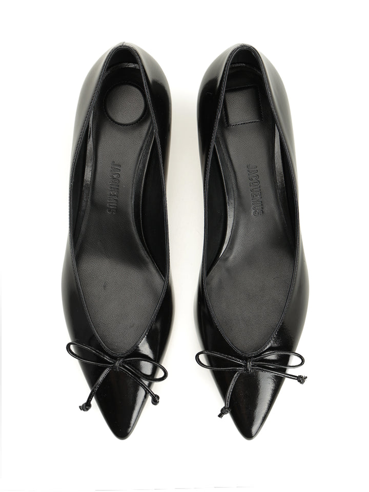 Jacquemus Tourni Low-Heeled Pump Decollete - Nero | cf4a7c0dd373e3299edd89d055b2a3294a647893