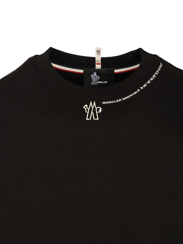 Moncler Grenoble Crew Neck Cotton T-Shirt - Nero | 69dc3691abd4d59fcd6f728c07aa1bcdce2a7ce8