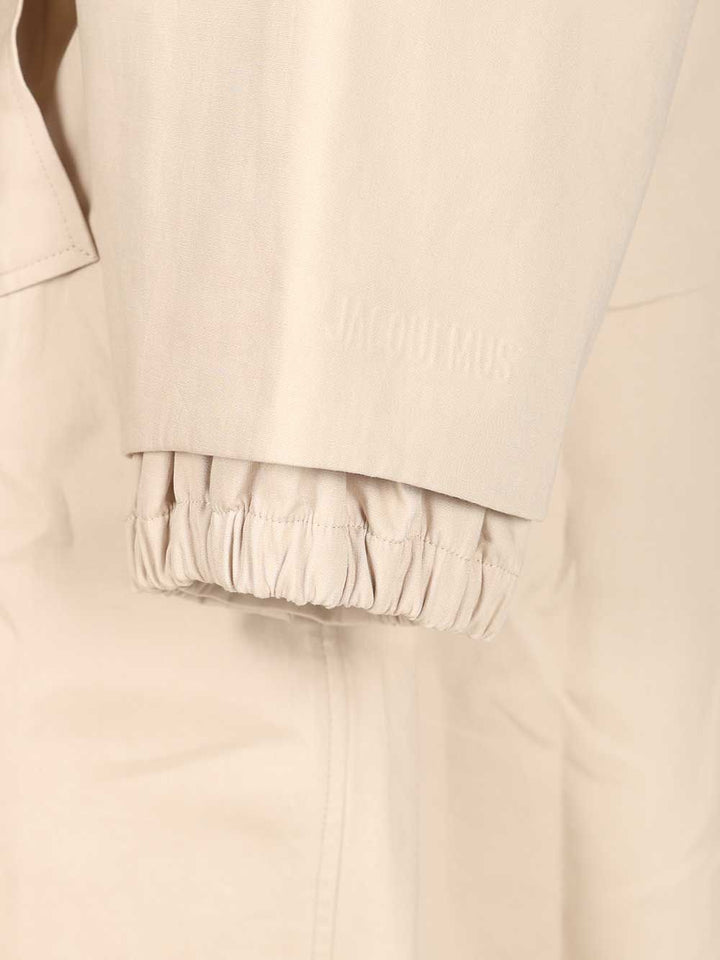 Jacquemus Trapezi Trench Coat Coats - Bianco | 0e077a6f42f2a8e5a6f9b1cd60abc0875ef04bd2