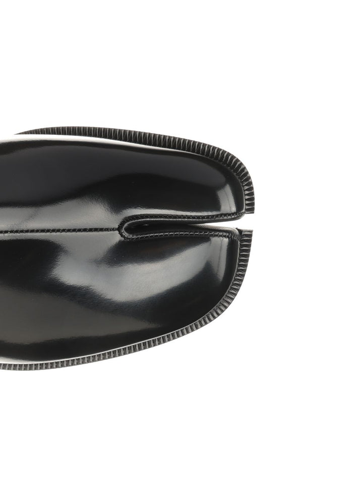 Maison Margiela Tabi Chelsea Boot Boots - Nero | 6372b10df8f3ee232a4a71eb486713ecab7c6724