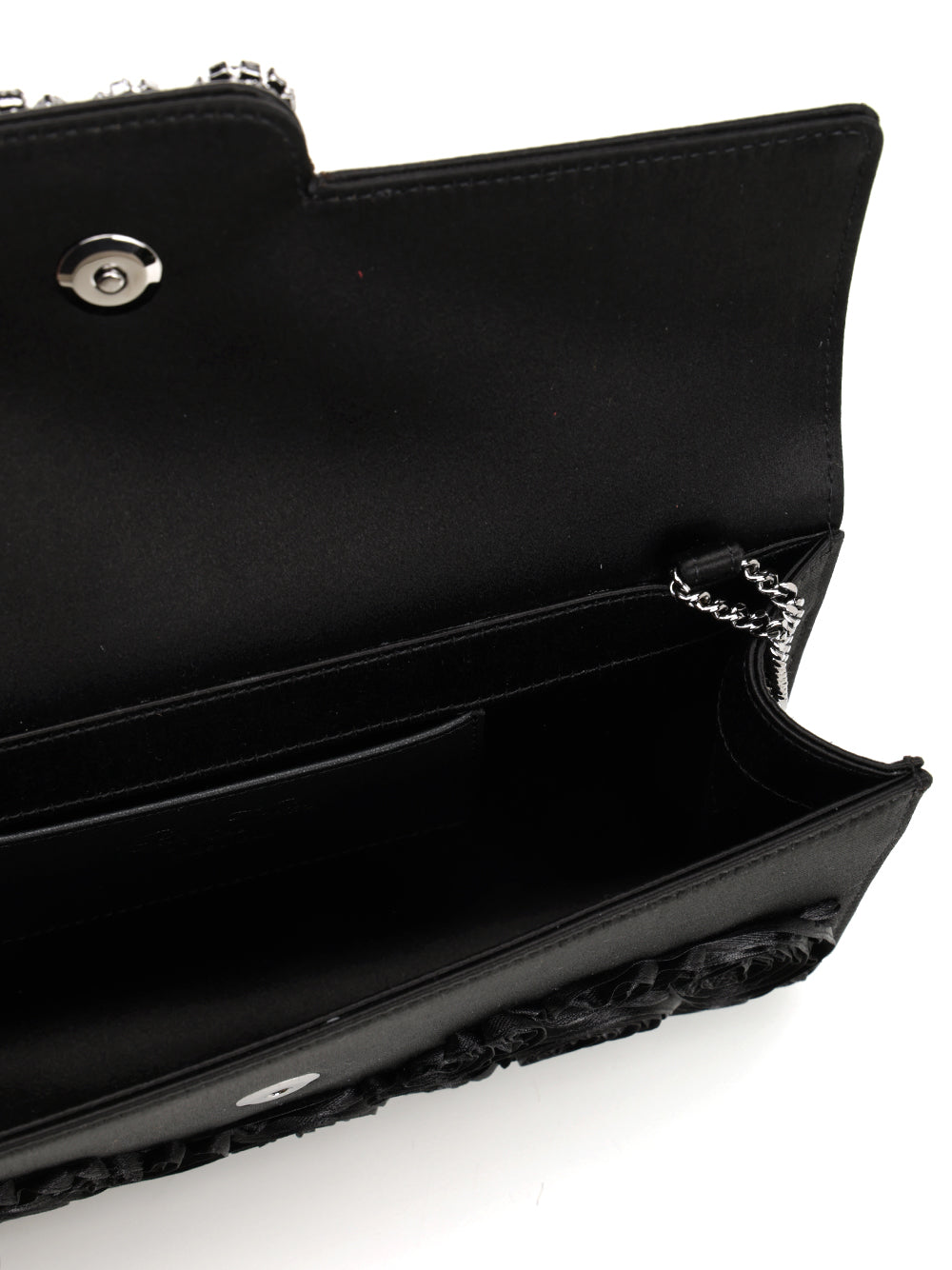 Roger Vivier Clutch In Black Satin Clutches - Nero | b9b3aa2dd0535a0314c2bea7a7c8bb5f30e1ed72