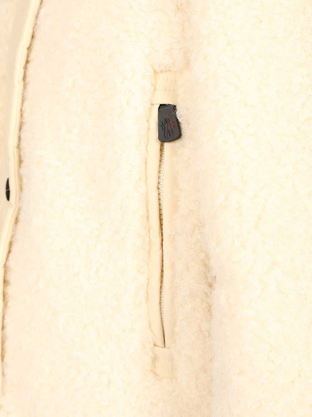 Moncler Grenoble Ayles Short Down Jacket In Teddy And Wool Giacche - Bianco | a58ad69db416c1887cd9771f59d0e478b72e92ca