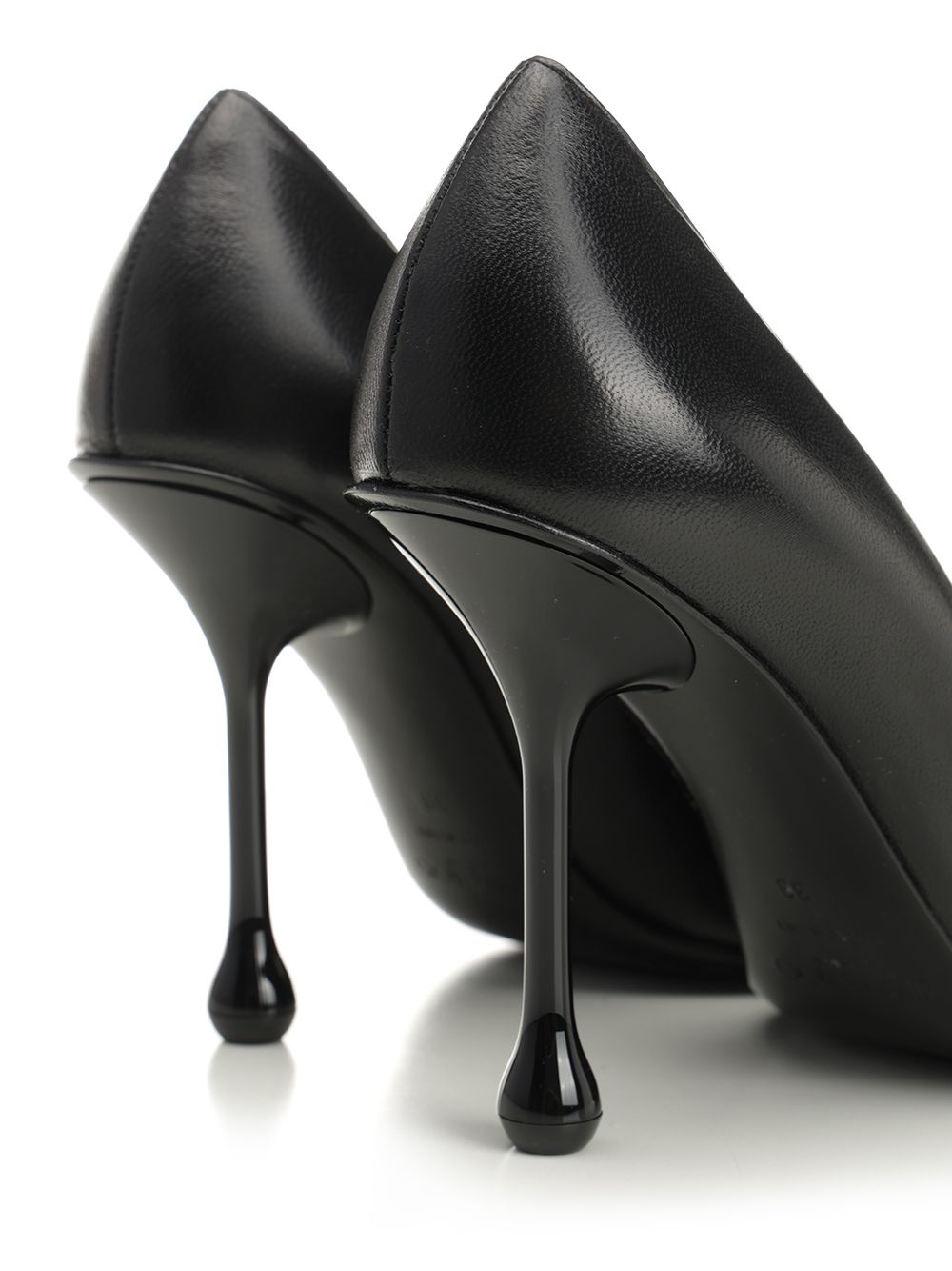 Jimmy Choo Scarlett Decollete - Nero | a35e2f870f0175b5b1d071574ffdd1e3dc6b25e7