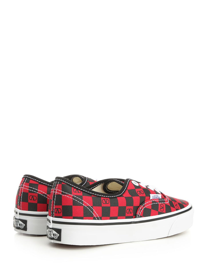 Valentino Garavani Valentino Garavani X Vans Low-Top Sneaker Sneakers - Rosso | bdf87daeb53f350a7fd9102a1b4438b3c9b1c1a1