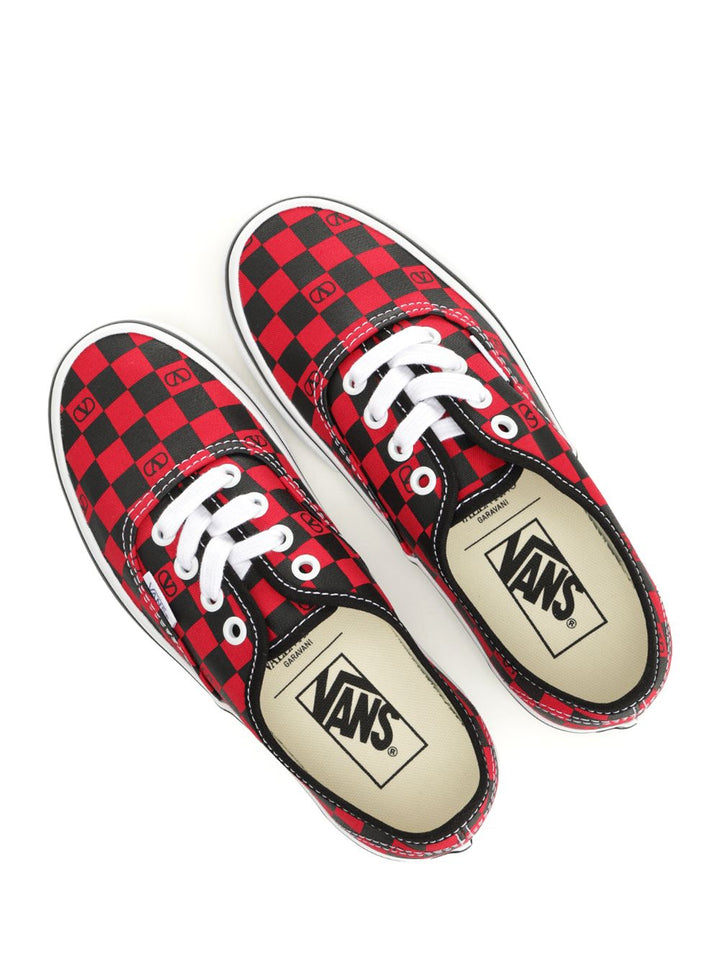 Valentino Garavani Valentino Garavani X Vans Low-Top Sneaker Sneakers - Rosso | b5ff9e5bd891005c282643b0b5228efad75e0174