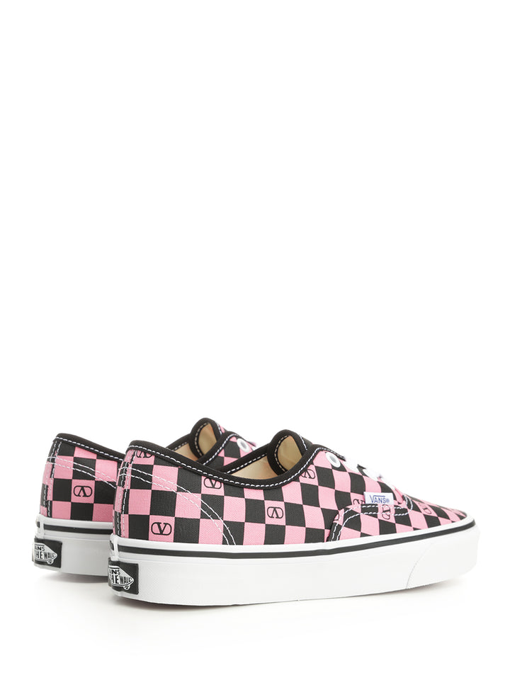 Valentino Garavani Valentino Garavani X Vans Low-Top Sneaker Sneakers - Rose | 6b96b23c8a948e2f31deb5fa1f8df413650401ed