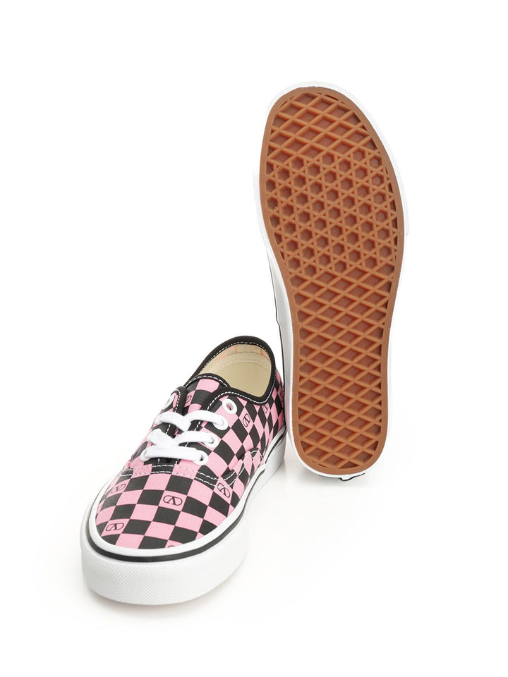 Valentino Garavani Valentino Garavani X Vans Low-Top Sneaker Sneakers - Rose | d5128a5789c7d234f083db0e62d7f7fa12e802a1