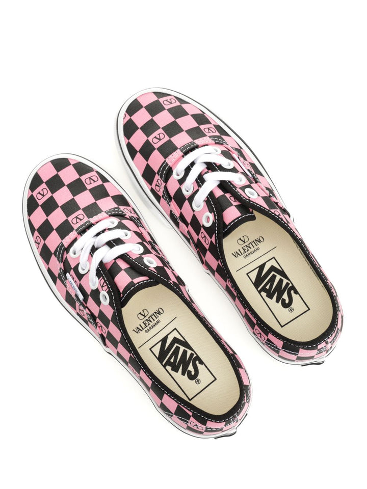 Valentino Garavani Valentino Garavani X Vans Low-Top Sneaker Sneakers - Rose | 468c4b857593f0706a6efc92262073b65ca83d18