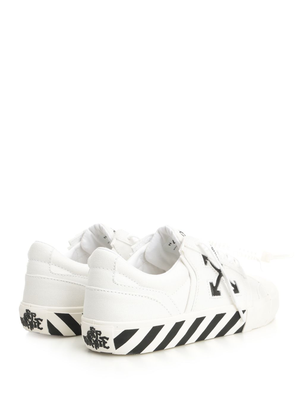 Off-White With Laces And Logo Sneakers - Bianco | fc4a9d37ffdaf4a5f59faf1204eb28b2e5c0d55e
