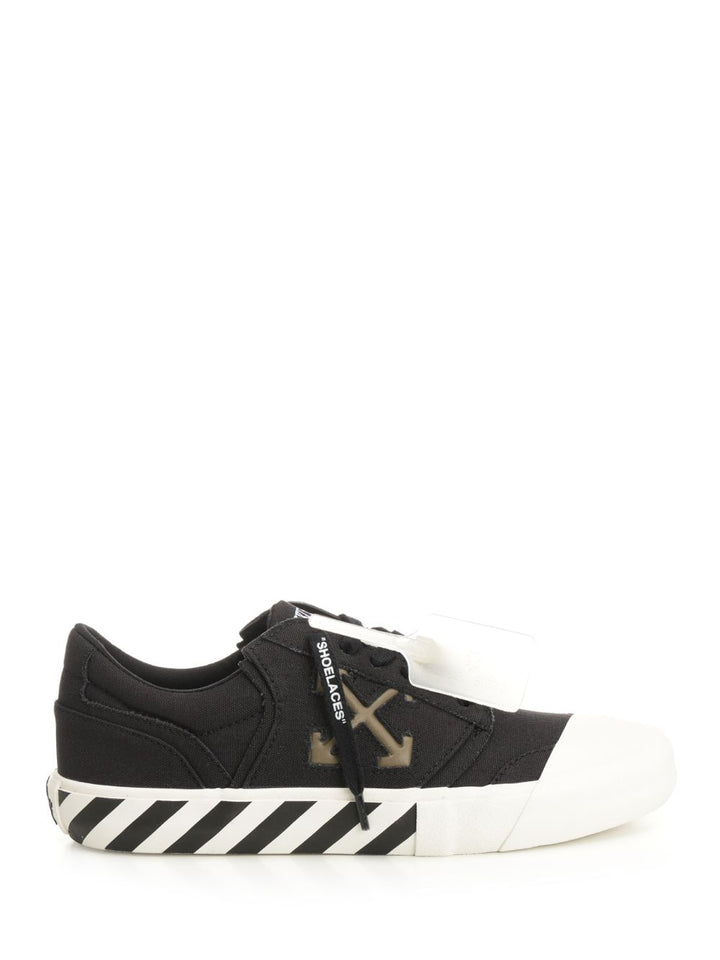 Off-White With Laces And Logo Sneakers - Verde | f59cac74898651801404503cc2d17597e5a1e5a2