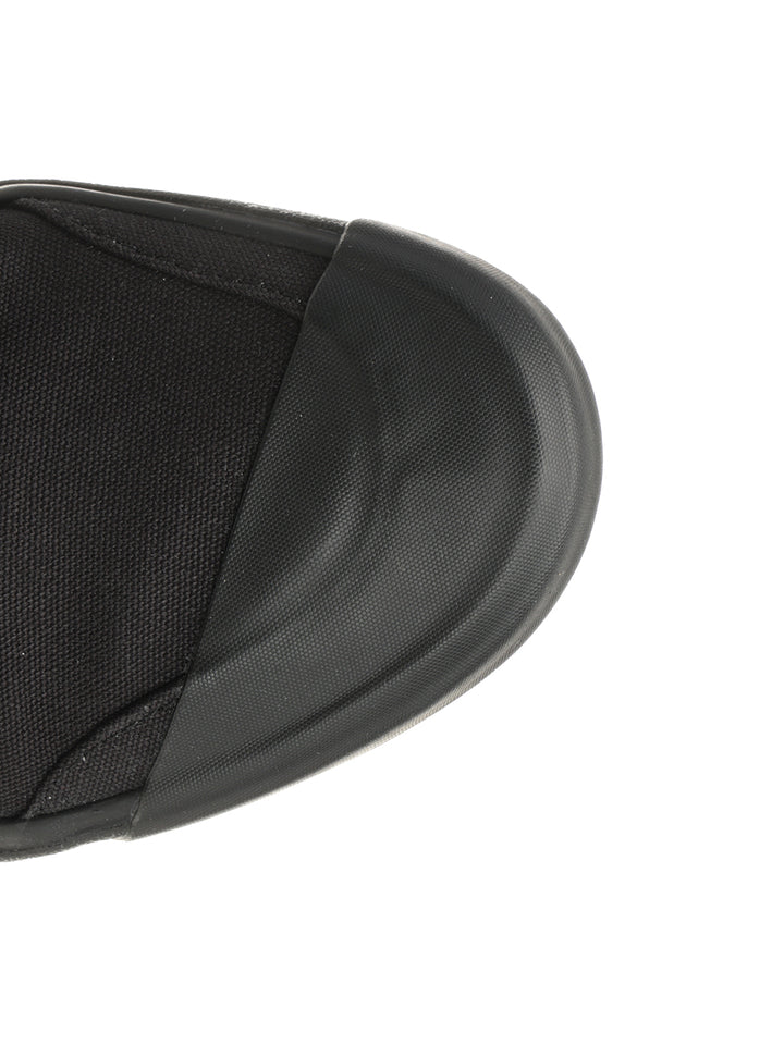 Off-White With Laces And Logo Sneakers - Nero | 3abab058857ae630a0dc2c2404acf2c676bb9e17