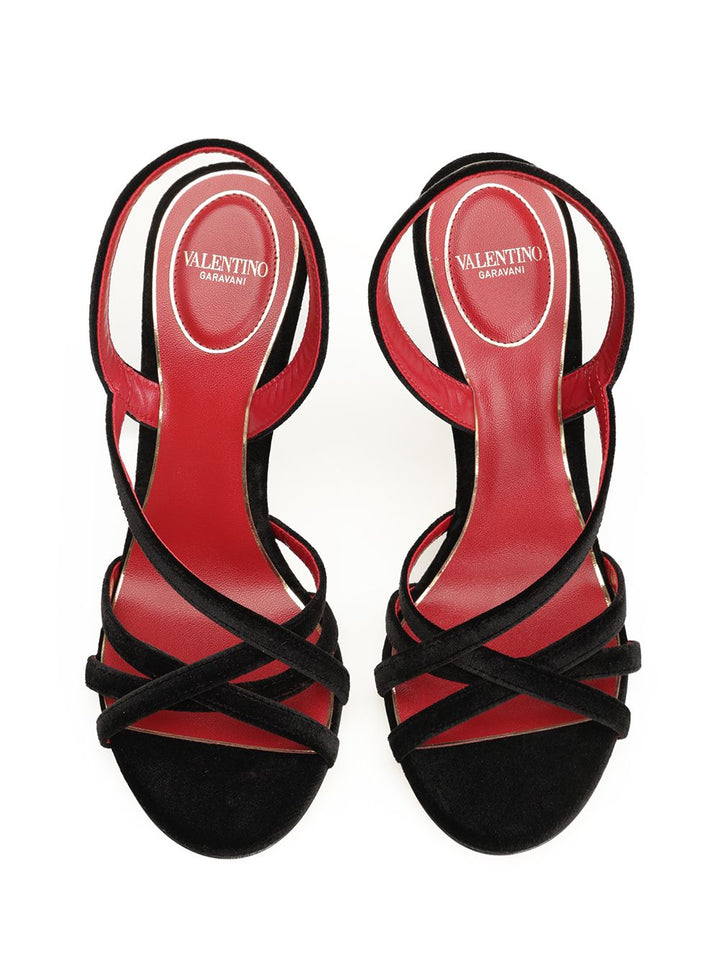 Valentino Garavani Fetishique Velvet Sandal Sandali - Nero | ddb0af3ec261c55c1c13e6b48d1c03753788159b