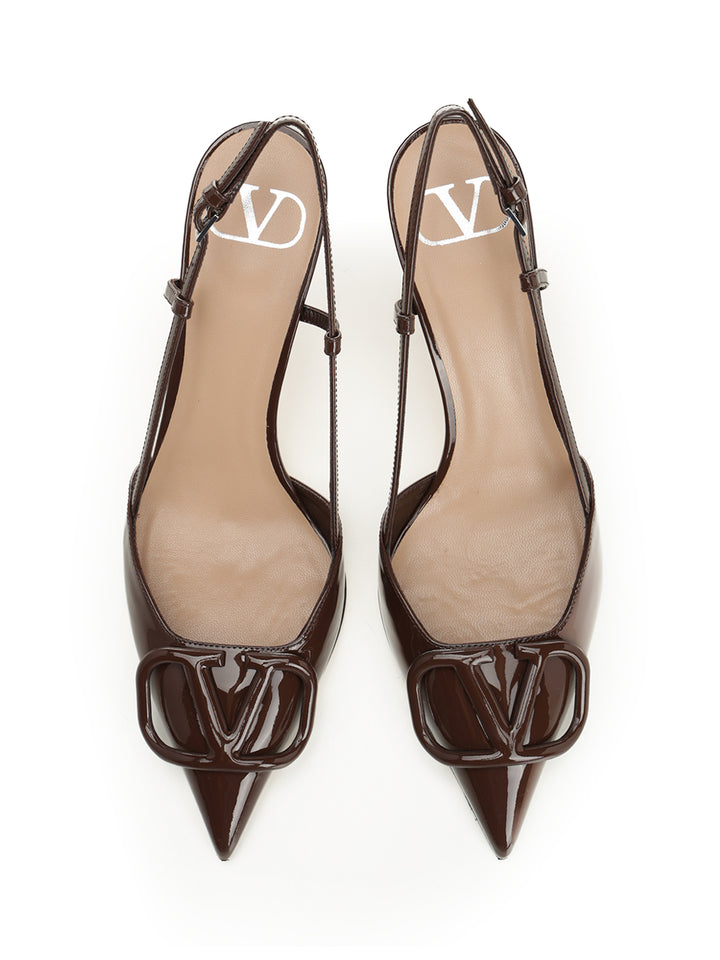 Valentino Garavani Vlogo 80 Slingback Pump In Patent Leather Decollete - Marrone | 6a6b495b171f48a74d0ab8d42cb5f0511639e4d0