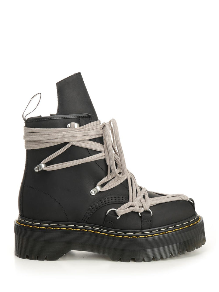 Dr. Martens X Rick Owens 1460 Megalace Boots - Nero | 341adc903ae049cd6a3be91ddcd66f4c3098a3bd