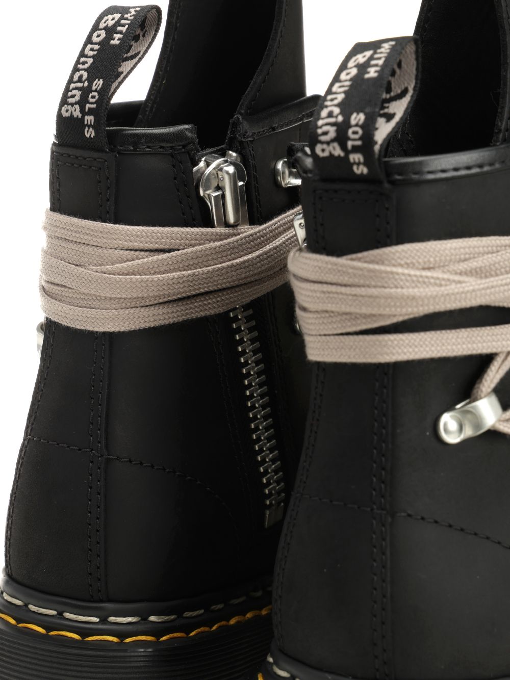Dr. Martens X Rick Owens 1460 Megalace Boots - Nero | f4962c8cbef135287a84d810ea8843859b61f26d