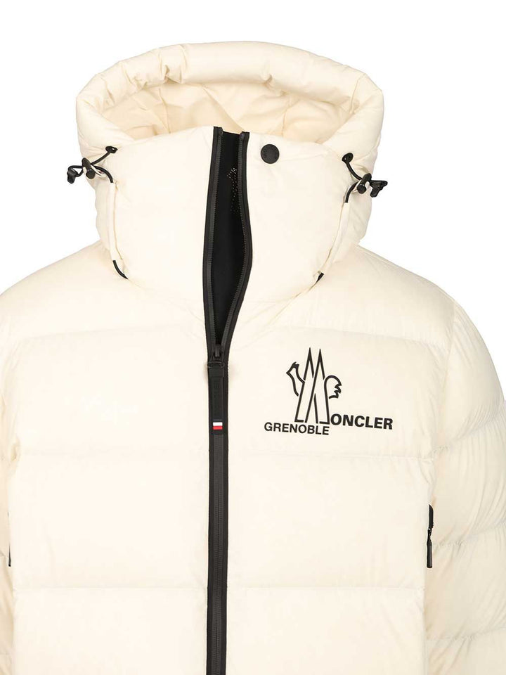 Moncler Grenoble Isorno Coats - Bianco | 677b0a7c601930e20d2780e36ce8876296b1914b
