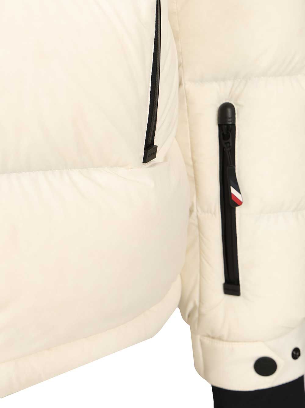 Moncler Grenoble Isorno Coats - Bianco | 33b1a6ac145d9d5aabe145a659fd2982695c1c78