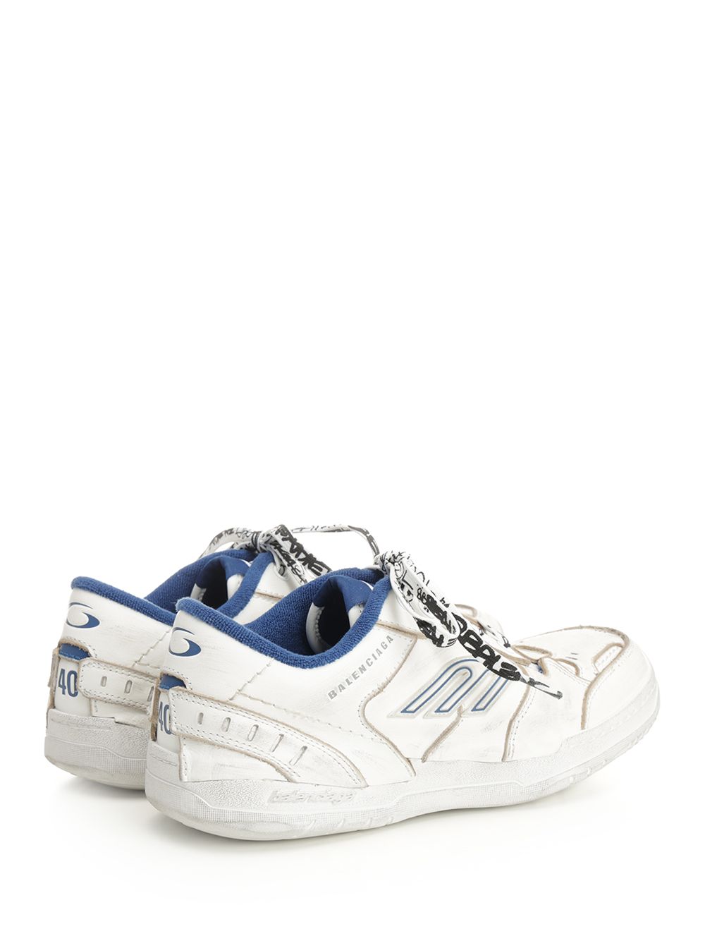 Balenciaga Hamptons Worn-Out Sneakers - Bianco | e7c491fe04bb0a265046a9c95de5e49c56327cc3