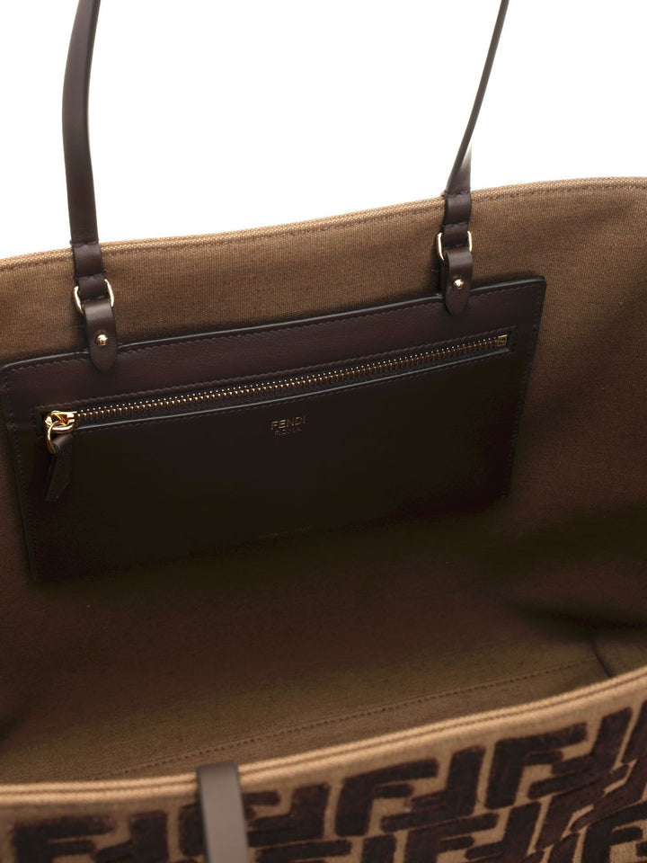 Fendi Roll Shoulder Bags - Marrone | 59e391c68a12ba02aafae8e251c58378cb4a355a