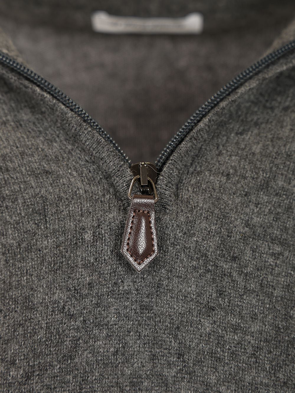 Al Duca D'Aosta Maglia Serafino In Cashmere Knitwear - Marrone | 86ff25a5322f0e4102c8099d381aba12c0430ed2
