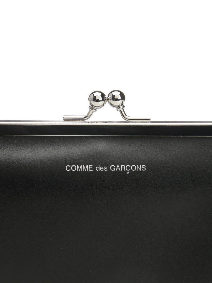 Comme Des Garcons Wallet Large Wallet With Kiss Closure Clutches - Nero | 2295c5028f414a116cd3bededa598f13c825a613