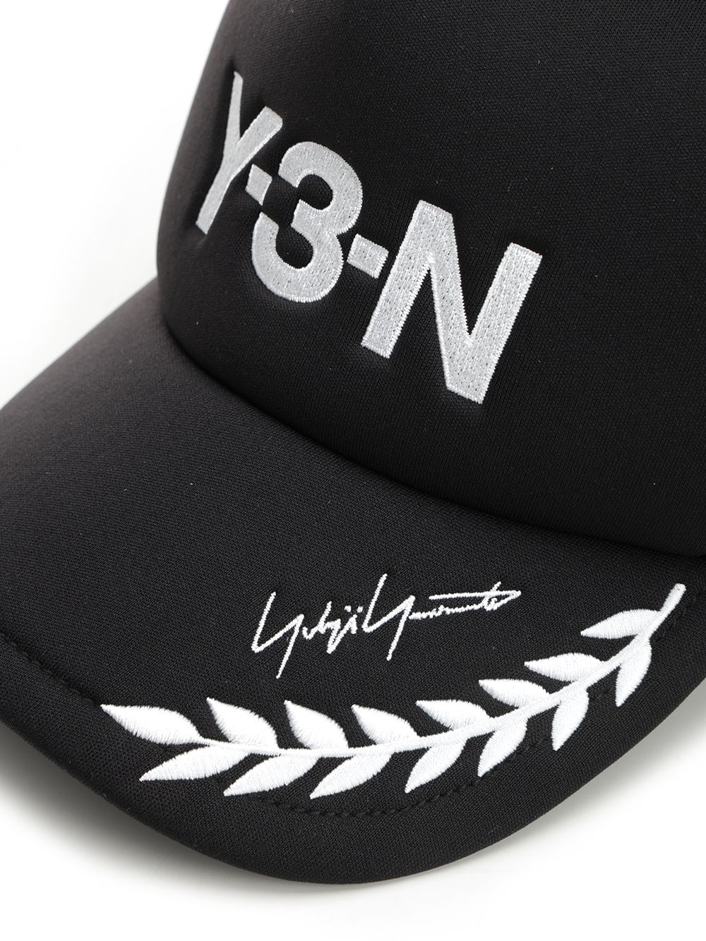 Adidas Y-3 Y-3 Nbhd Trucker Cappelli - Nero | 70ae5da6b29915ddf5d2b664d4294ca6e72c7017