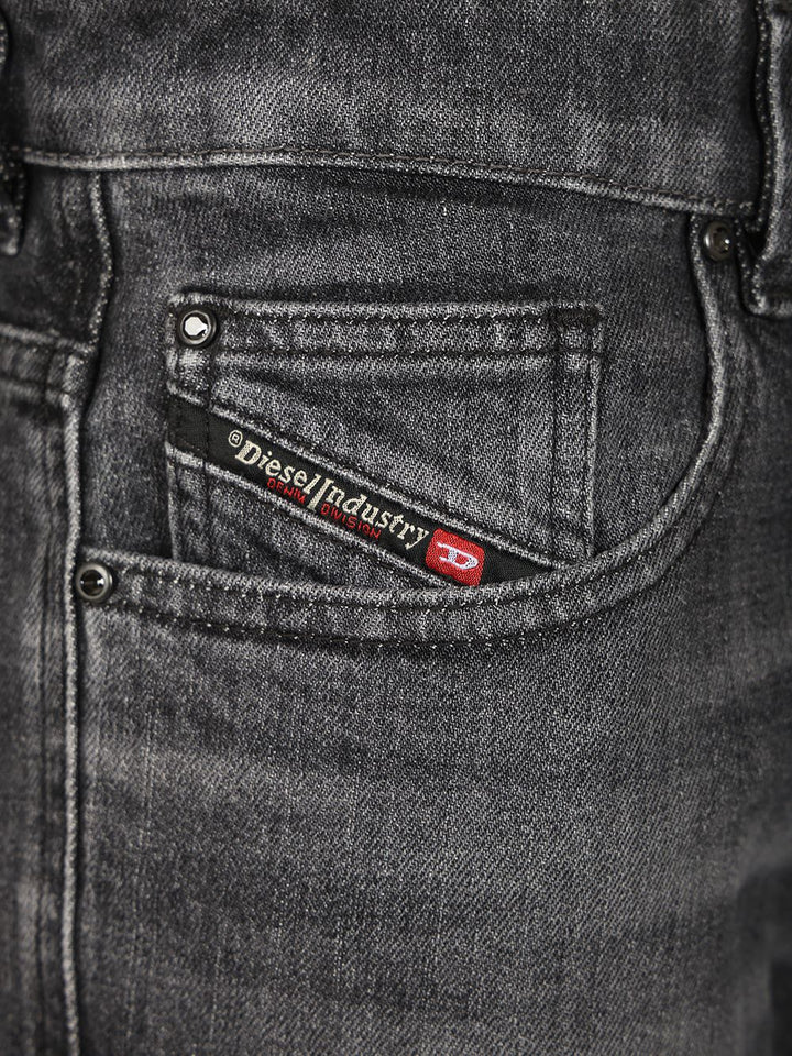 Diesel Loose Jeans - Nero | 3ba91a3b03848d982e3c061fbe4fc2f9e88b8ded