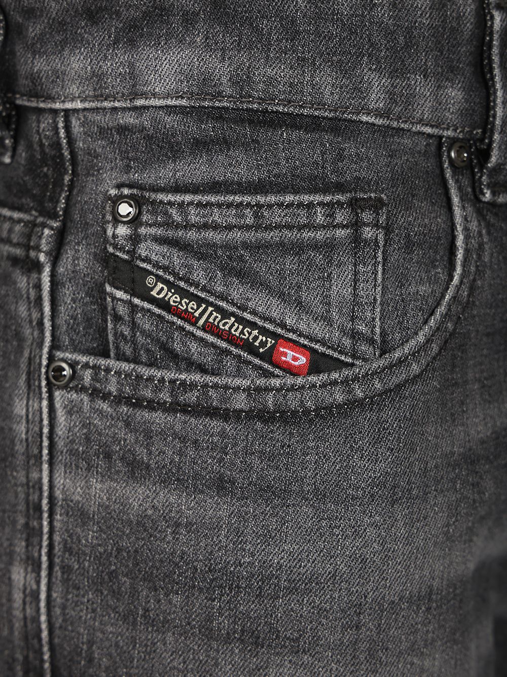 Diesel Loose Jeans - Nero | 3ba91a3b03848d982e3c061fbe4fc2f9e88b8ded