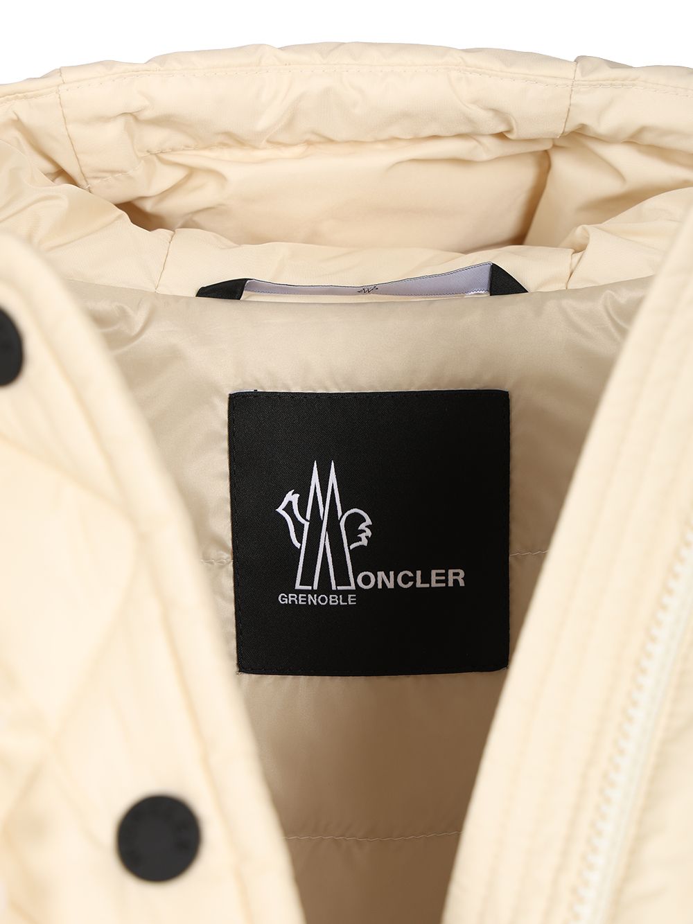 Moncler Grenoble Blavet Coats - Bianco | dc947e0c64b9a4a06c494d46769787fc999f8029