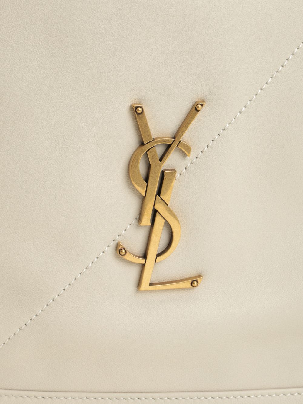 Saint Laurent Pochon Jamie Shoulder Bags - Bianco | e294ec2e297999fcfb726149b1e59475bc2959da