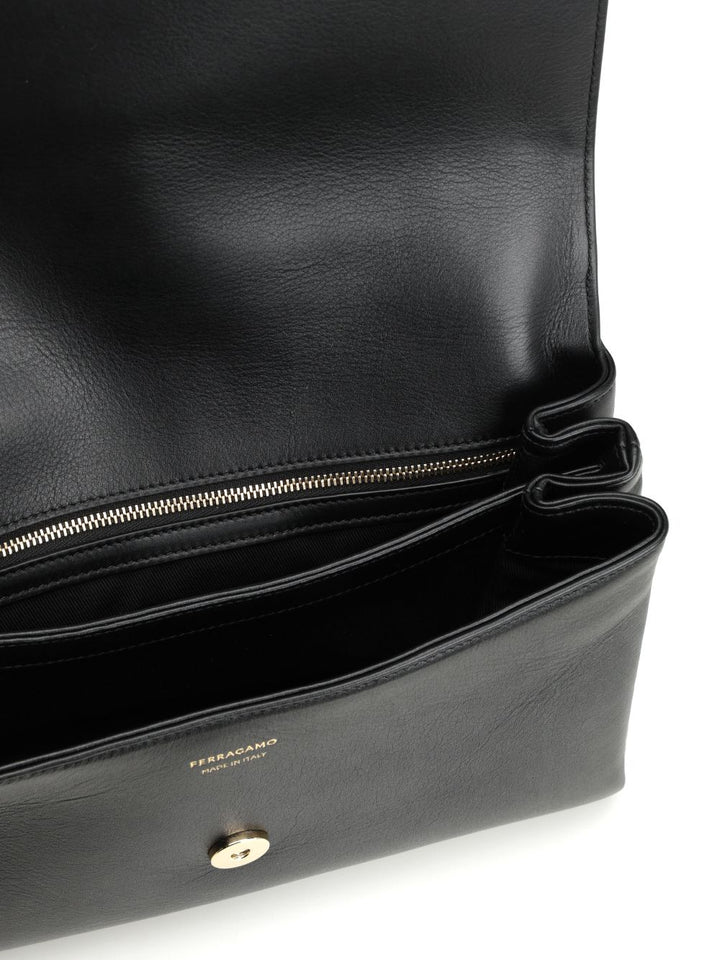Ferragamo Shoulder Bag Handbags - Nero | 5a5a1617fd7ab59fb91aaa20ab08a5b7c07da78d
