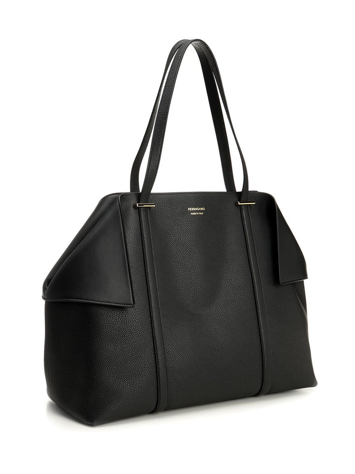 Ferragamo Scarf Tt L Shoulder Bags - Nero | a24f859e8fc621df425ab783870b8661c9c5dbc1