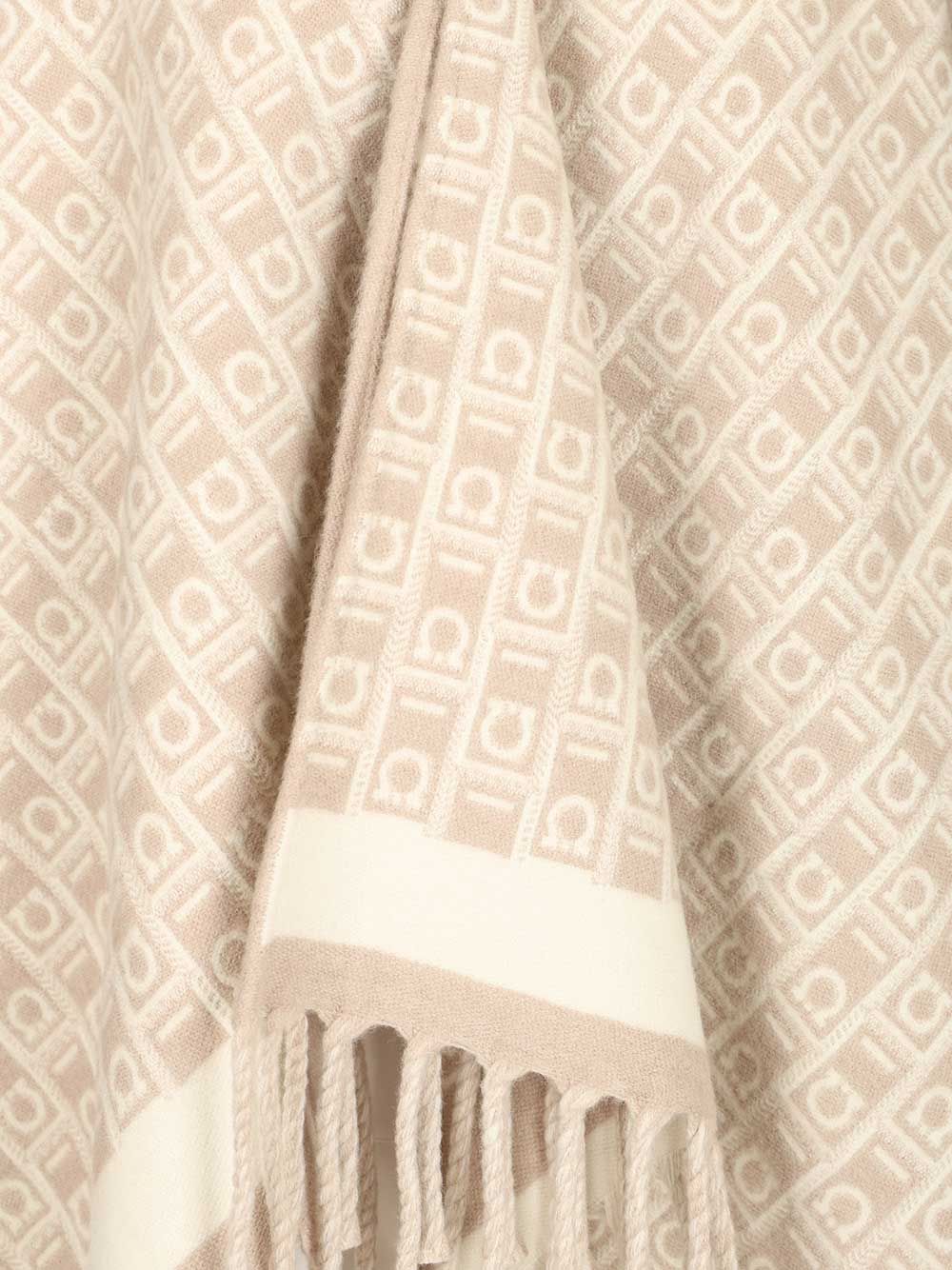 Ferragamo Monogram Scarves And Foulards - Marrone | a3c091ca931d74dad477e254f7f650e2f4126a06