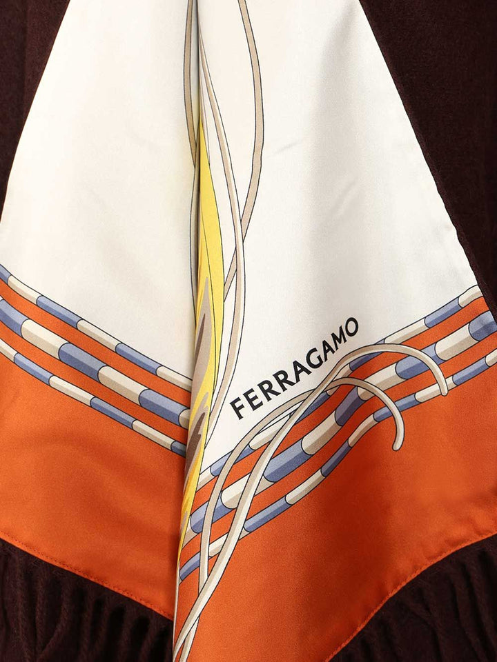 Ferragamo Reversible Hood With Rooster Print Scarves And Foulards - Marrone | a5184a514bcf34061793753cb6edd169286a266e