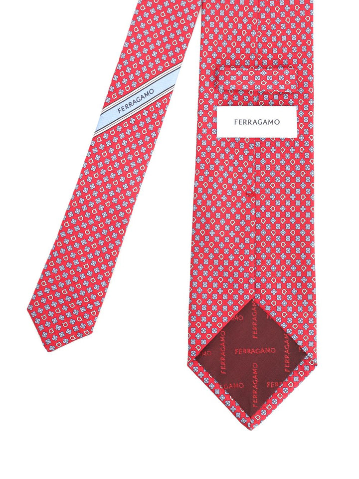 Ferragamo Salvia F.Rosso Ch. Scarves And Foulards - Rosso | 485671bb61c36539bf1fdec1b87d81864a30924f