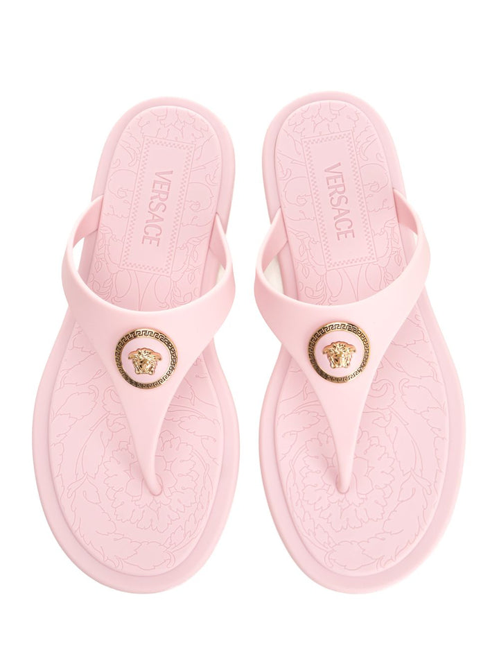 Versace Rubber Slides Sandali - Rose | 4d763463f968f294cea09a77bde4e7c66ac7970c