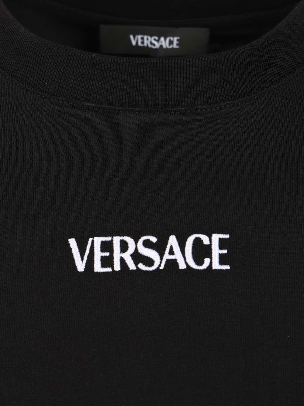 Versace Cotton Jersey Fabric + Versace Writing Embroidery T-Shirt - Nero | 49d77f3dfef8c26866cb532de36cac96dcdb8cb1