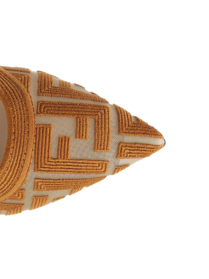 Fendi Colibrì Decollete - Beige | faf2938697f5d76879fae7019fc989c42da596ce