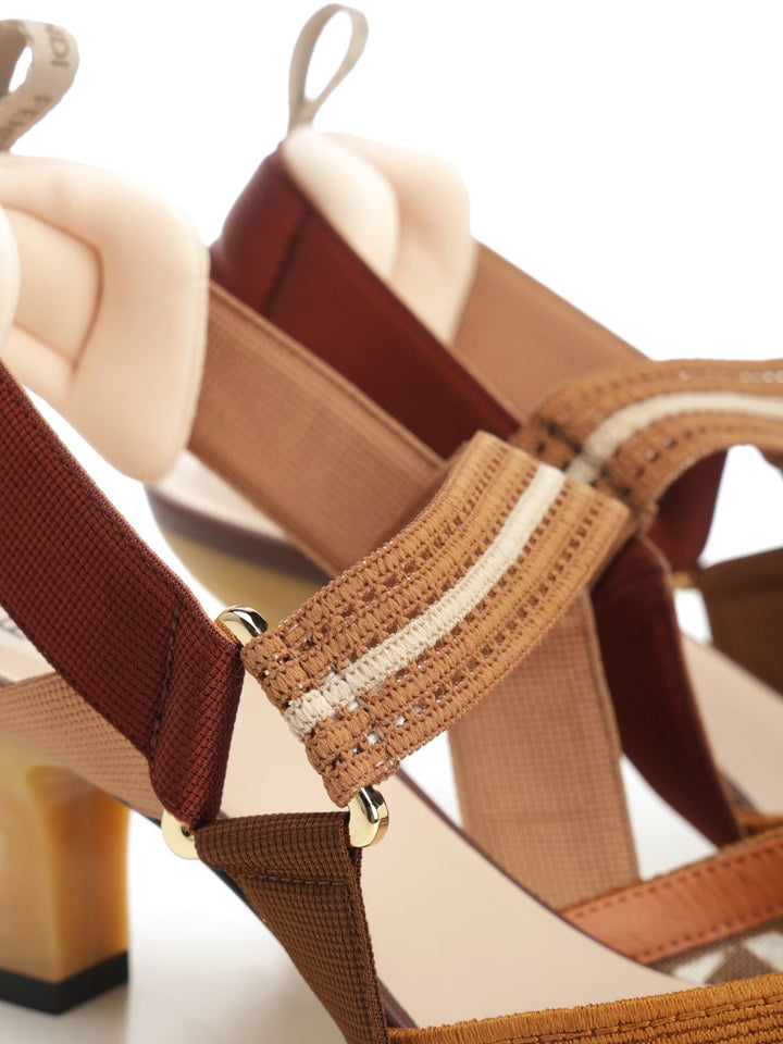 Fendi Colibrì Decollete - Beige | f0310e4deedb1add2b1a2c61285098366b380a53