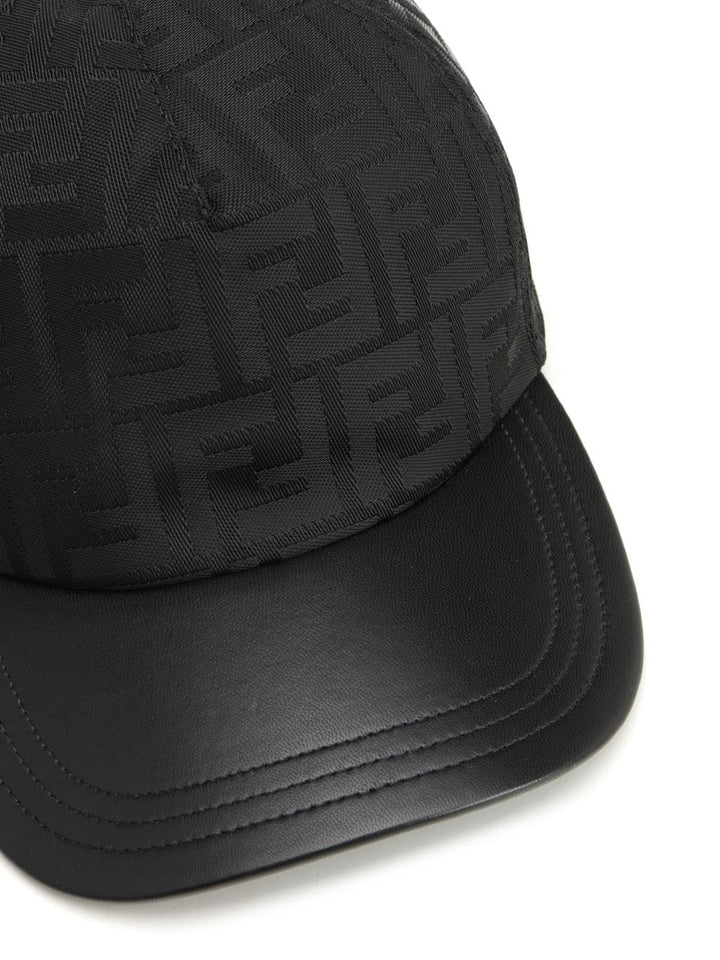Fendi Ff Nylon Hat Cappelli - Nero | ce004431e27e9d36c1f1d7131f3eb181967985c5