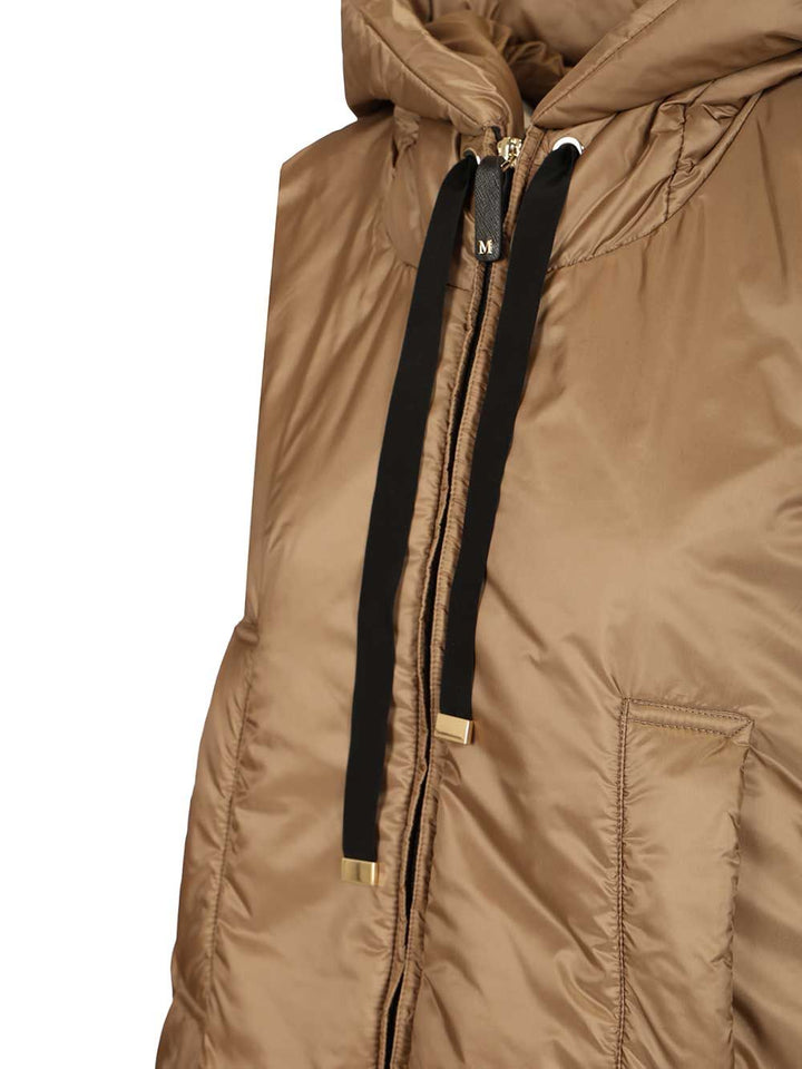 Max Mara The Cube Padded Vest With Hood Coats - Marrone | 140842d3b87c8da4188b89f2f3d3fde72a1724b9