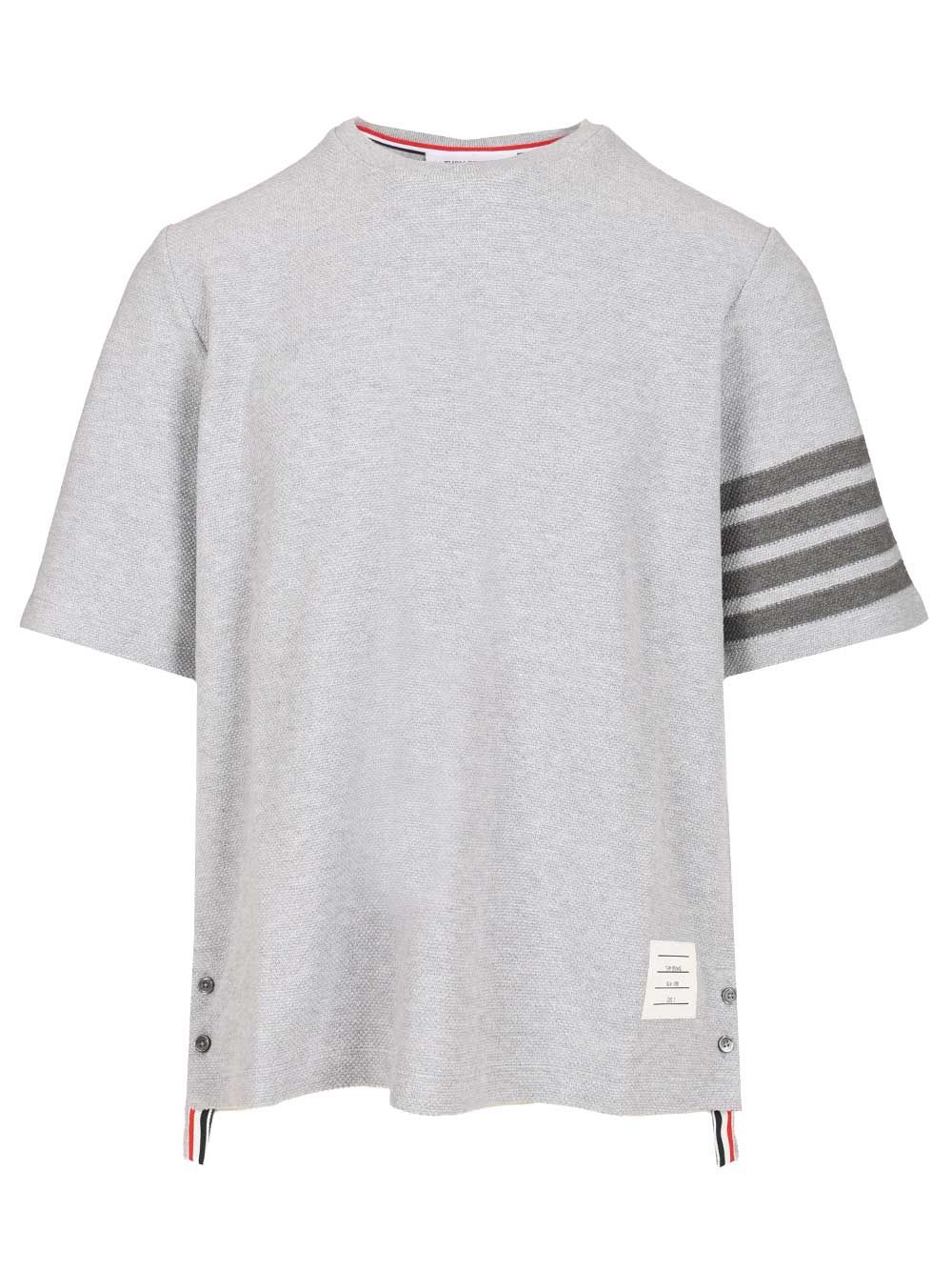 Thom Browne Short Sleeve Tee In Textured Pique W/ Eng 4 Bar T-Shirt - Grey | 60681b4f36ece71bbaeed94ecdbe3d0856ce71fd