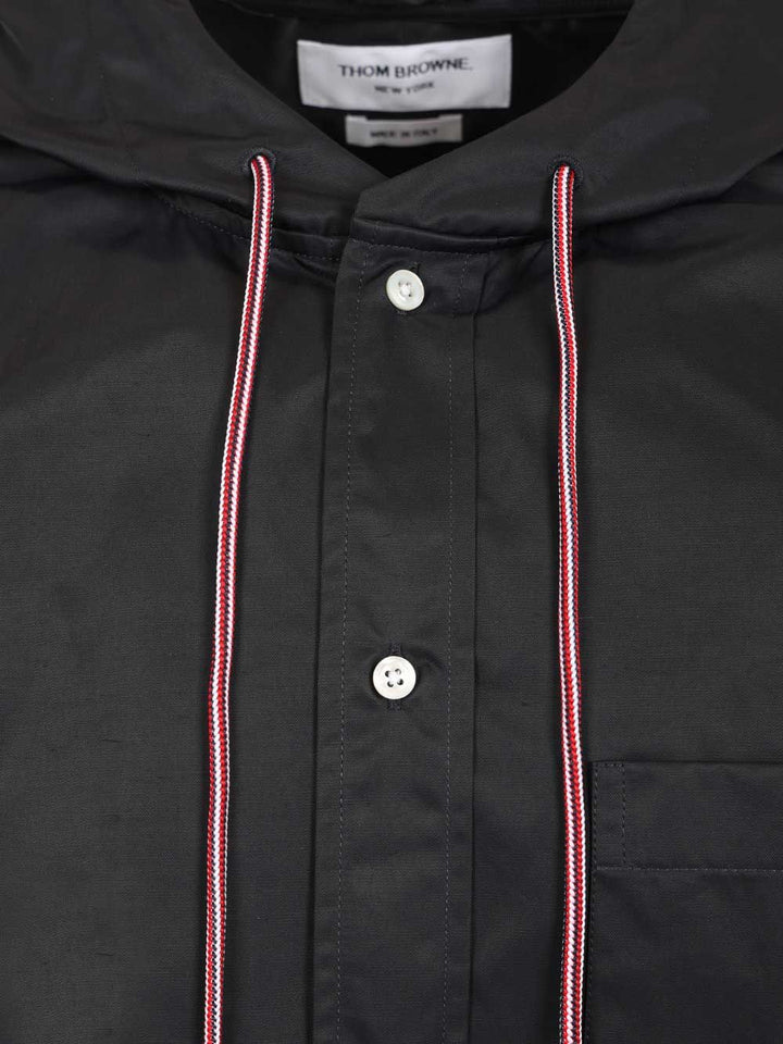 Thom Browne Hooded Straight Fit L/S Shirt W/ Rwb Cuff Detail And Cfront Placket And Self Armband In Poly Co Shirts - Blu | d888f90903711d1f510fd510f44d9e89008ff433