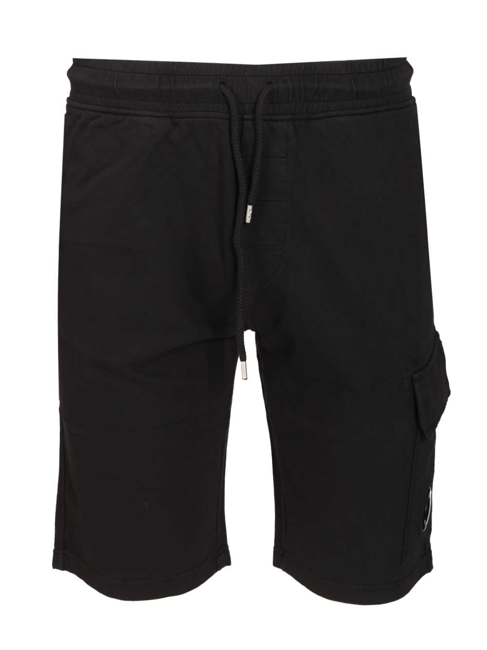 C.P. Company Light Fleece Cargo Lens Sweatshorts Trousers - Nero | f6eab4bc7f79182c2ad8aece48ded105d8ab9043