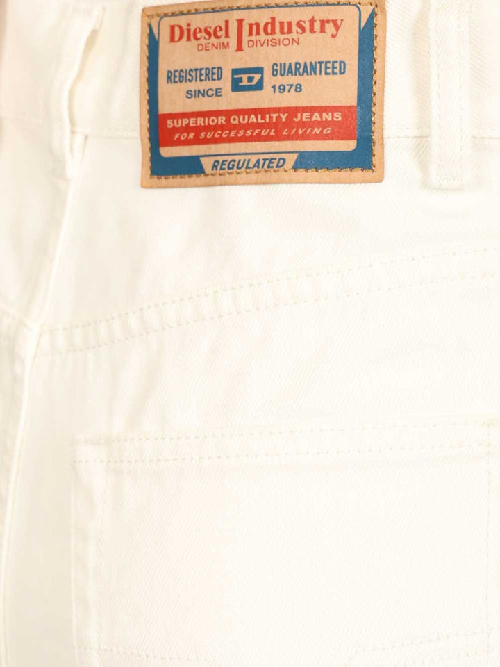 Diesel White Cotton Denim Shorts Trousers - Bianco | 8808babc734babb131007f5fe5a587d31b554319