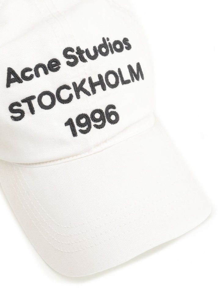 Acne Studios Baseball Cap With Embroidered Logo Cappelli - Bianco | 024739141f453f84672f35b18b05d5ab4f4dba5d