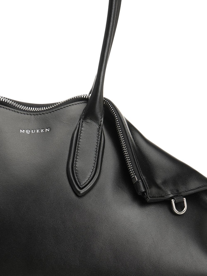 Mcqueen Manta Shoulder Bags - Nero | 85d73803c547c6d6260c7dc9e2723121e0398f11
