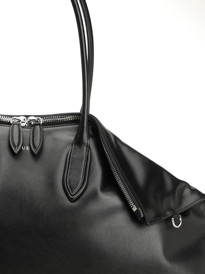 Mcqueen Manta Shoulder Bags - Nero | acd0c882fcda4b7399bba5681d50c6977e002697